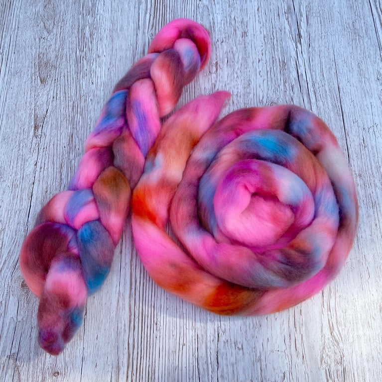 Punta Arenas Hand Dyed Spinning Fibre 50g - Jellyfish