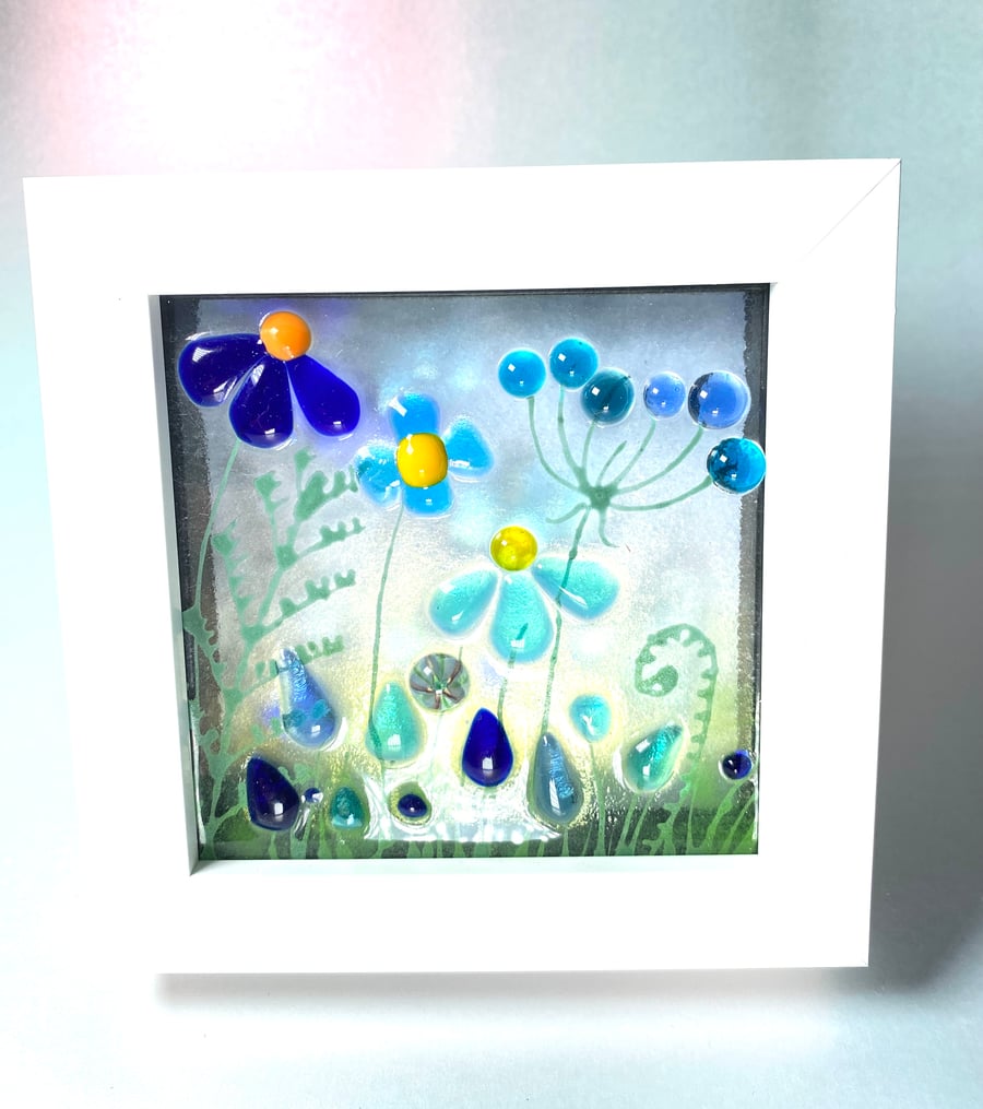 Mini meadow flowers - fused glass picture 