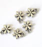 10 x Flower Charms - Image 1