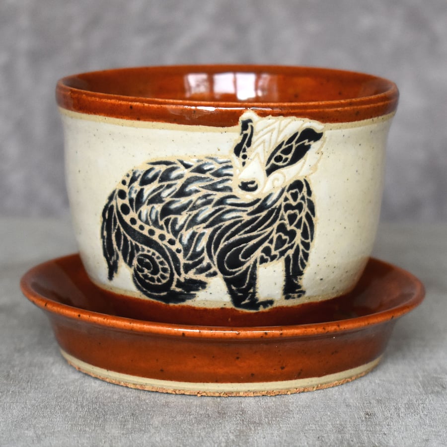 19-249 Hand thrown badger themed plant pot with integral saucer