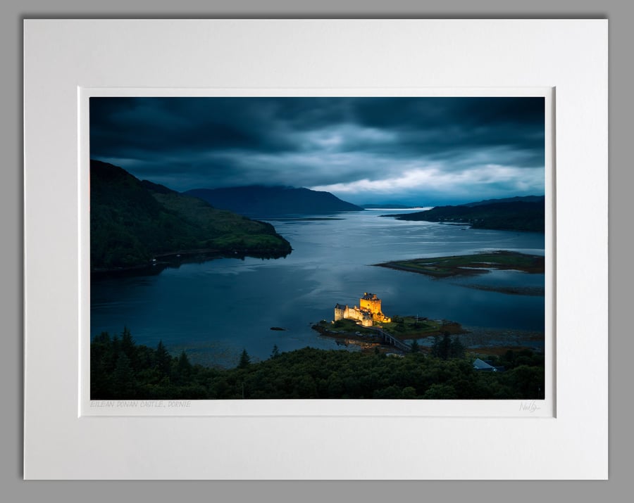 Eilean Donan Castle Scotland - A3 (50x40cm) Unframed Print