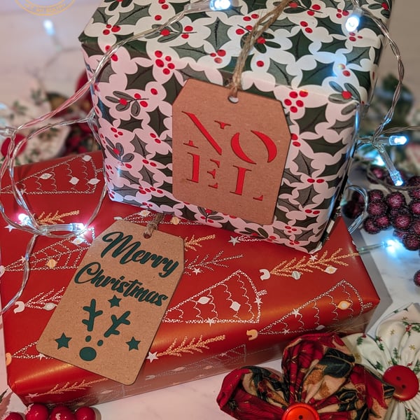 Set of 16 Christmas Gift Tags