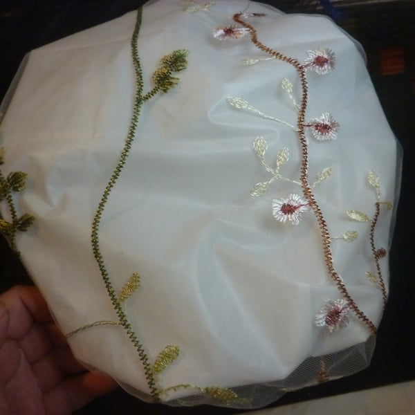 Silk Embroidered Shower Cap Luxury Frilled Ajustable Fully Waterproof Large