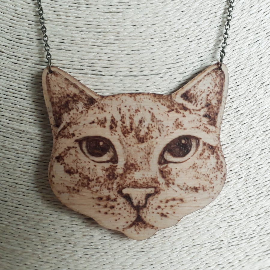 Pyrography tabby cat pendant
