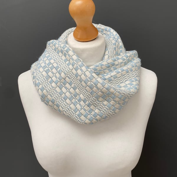 Handwoven blue and white cotton snood