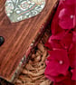Wooden Key Jewellery Hanger William Morris  - Image 3