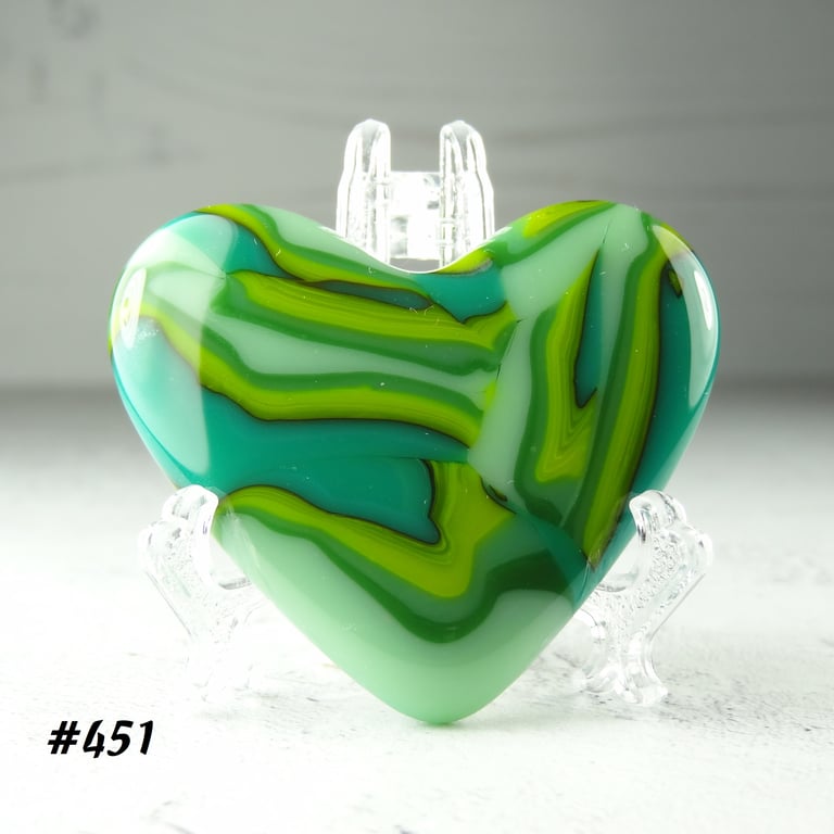 Fused glass green heart pocket hug with stand 5x4.5cm, handcrafted (451)