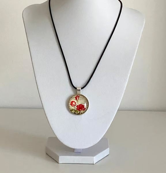 Pretty Floral Shabby Chic Pendant Necklace. Design 2