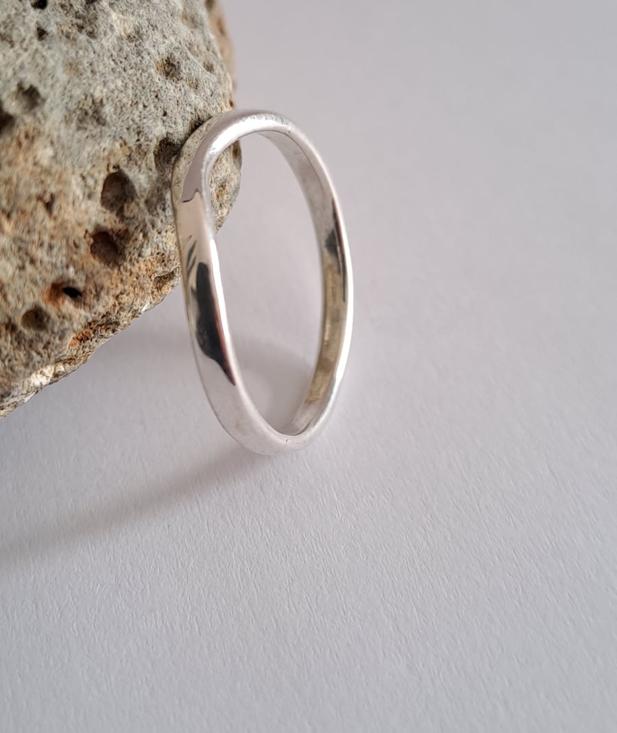 White gold curve to fit wedding ring 