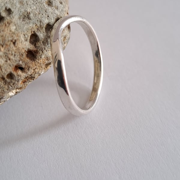 White gold curve to fit wedding ring 