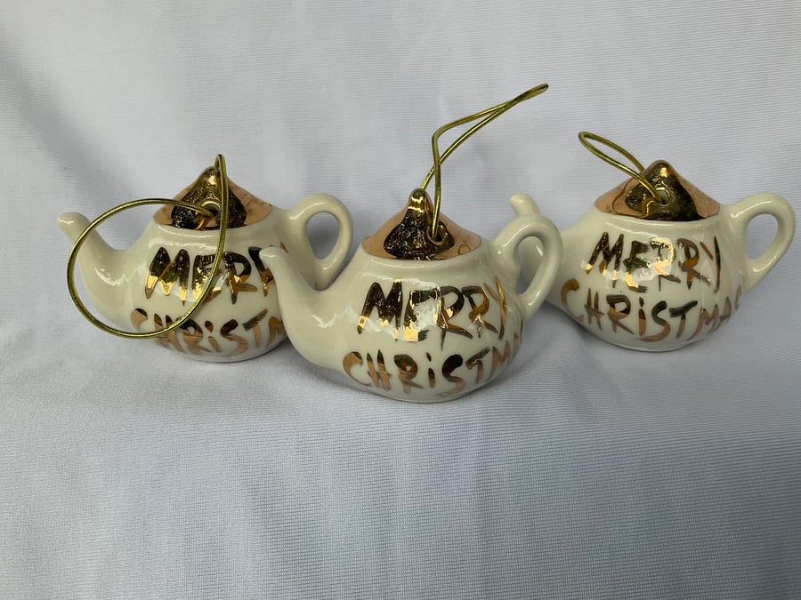 Miniature ceramic Christmas Teapots for the tree( x6)