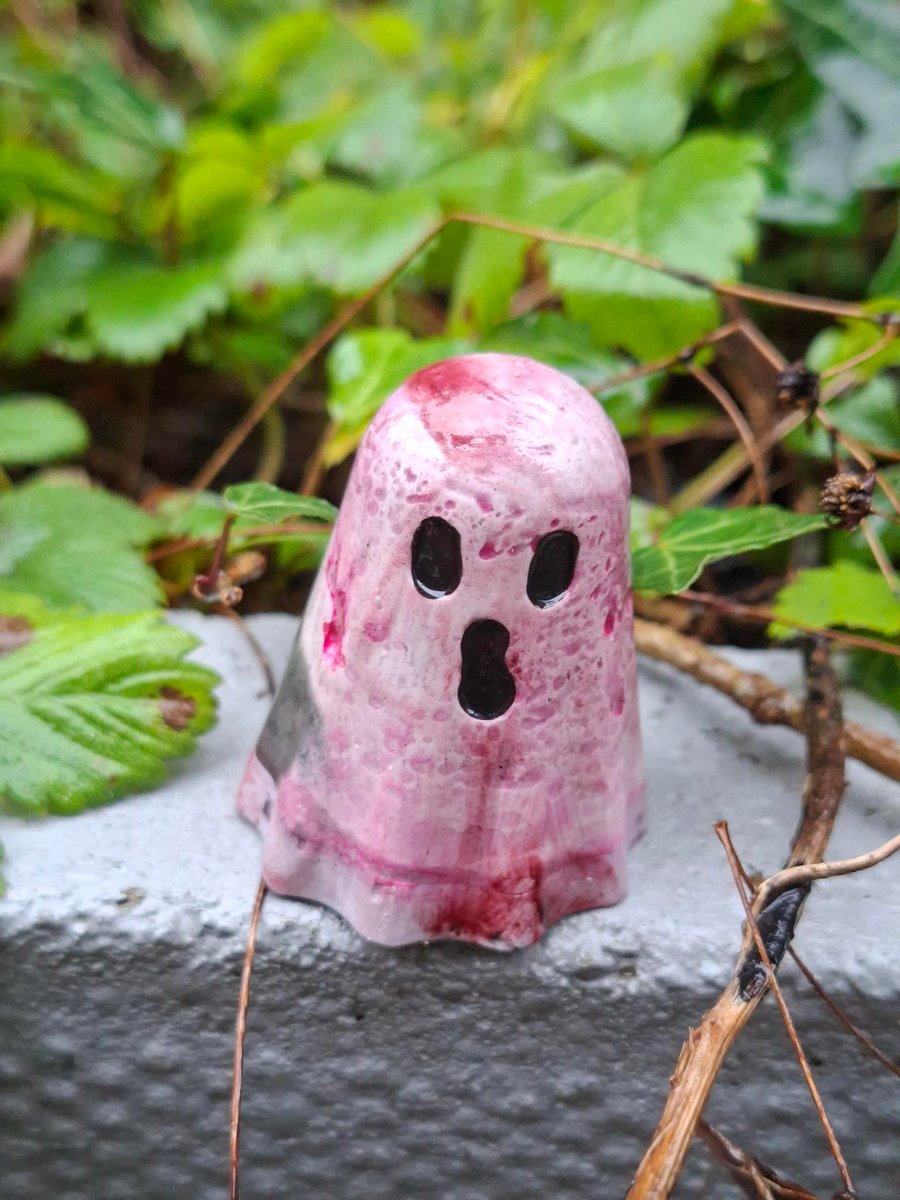 Ghost Ghostie Ornament Decoration EDNA Valloween unique different spooky cute