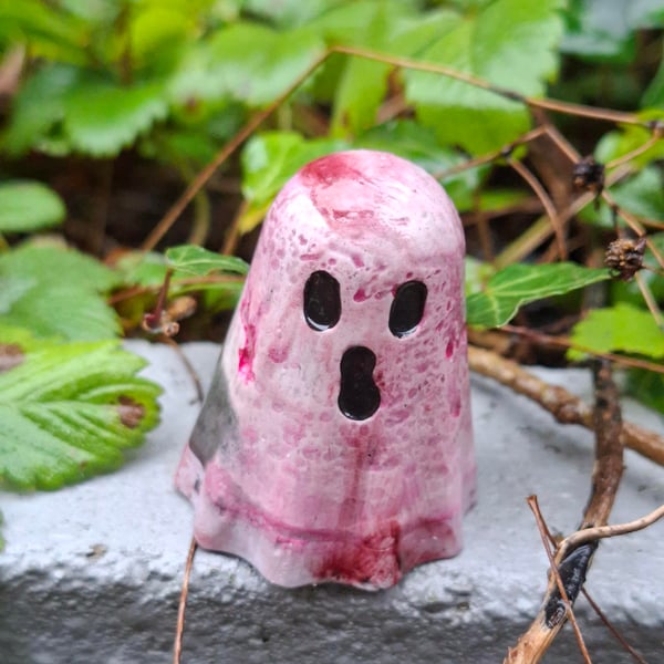 Ghost Ghostie Ornament Decoration EDNA Valloween unique different spooky cute