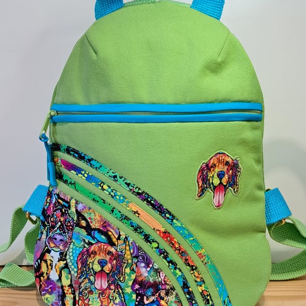 Small rucksack, Colorful dogs
