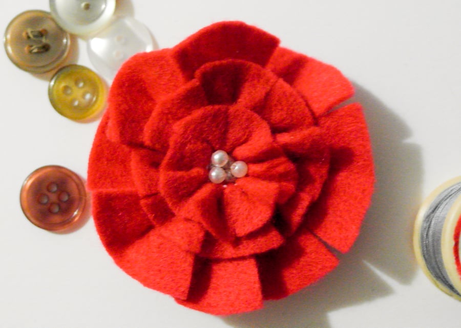 Felt Brooch - Handmade Red Flower Brooch - Hand Sewn Pin - Valentine gift