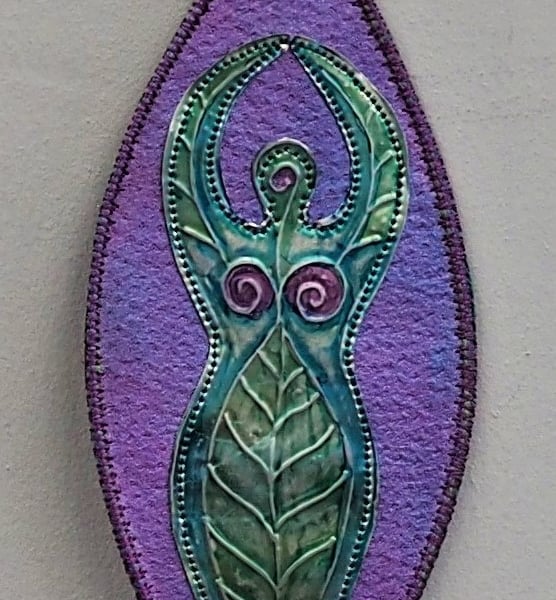 GAVM503 - Goddess - 19cm shield (80cm full length) Lilac-Turquoise