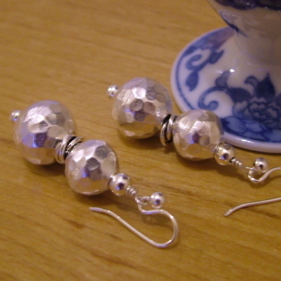 ROUND FACETED STERLING SILVER EARRINGS - -FREE SHIPPING WORLDWIDE