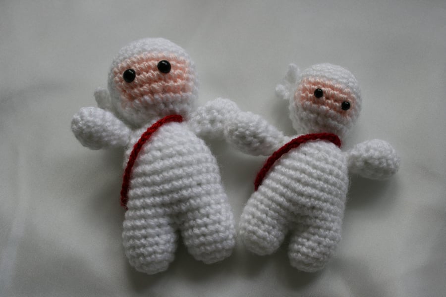 White Crochet Ninja - medium