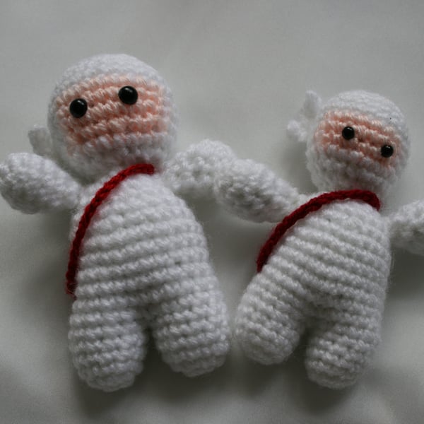 White Crochet Ninja - medium