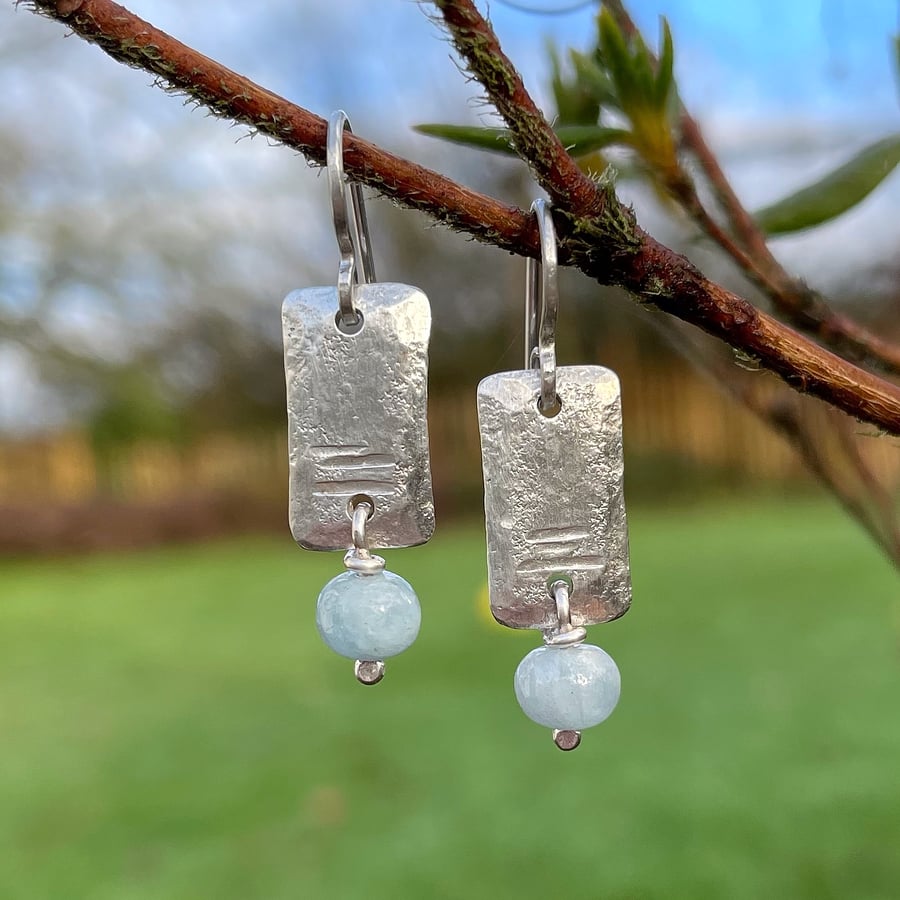 Sterling silver and aquamarine Notched earrings 