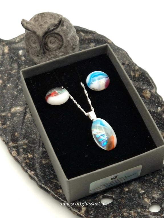 Red, Blues and White Fused Glass Stud Earrings and Pendant Set