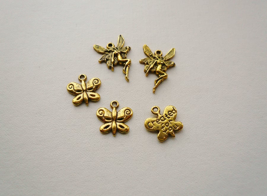 5 Mixed Gold Tone Charms