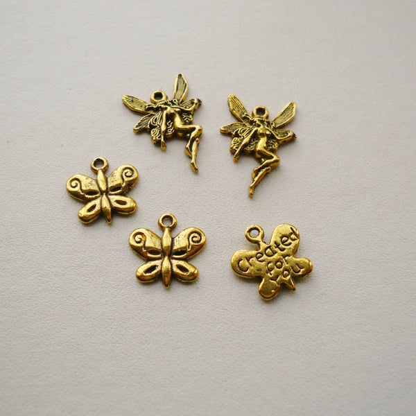 5 Mixed Gold Tone Charms