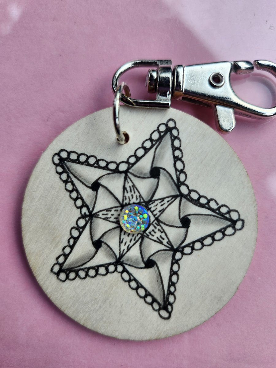 Hand drawn star keyring