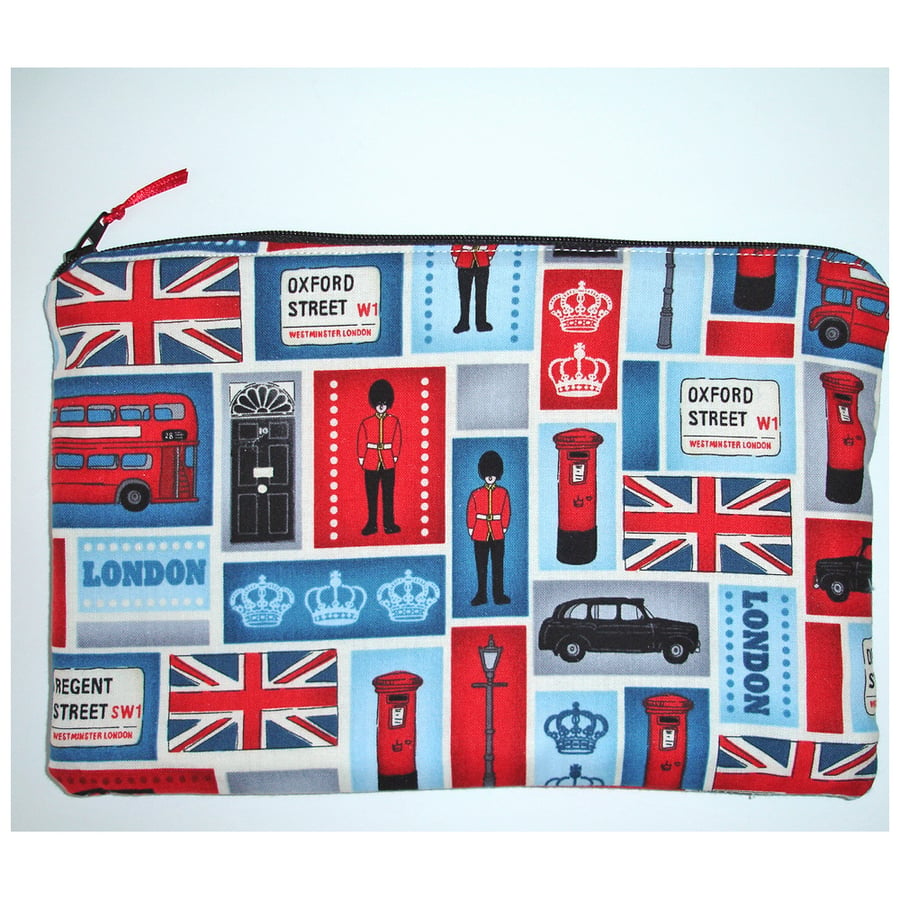 London Coin Credit Card Size Purse With Zip Bus Taxi Union Jack