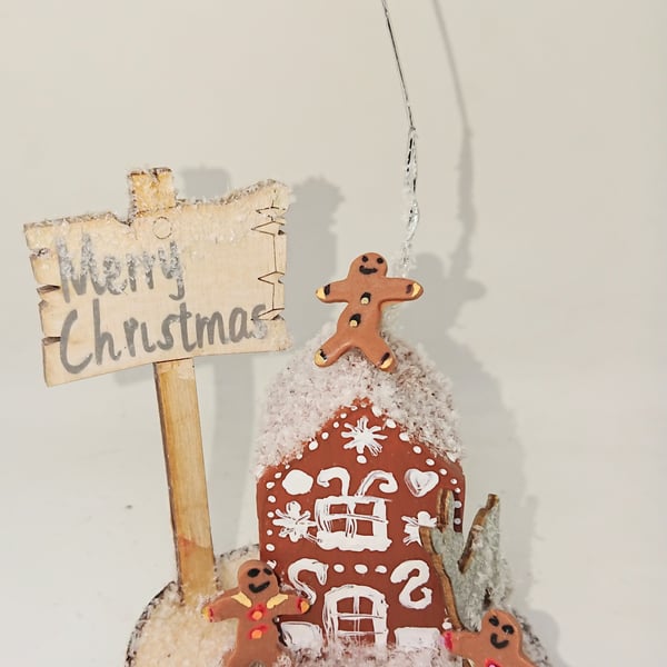 Small gingerbread house, Christmas decoration, table decoration