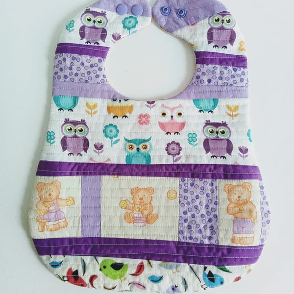 Babies Bib, Patchwork bib, quilted, Bib,  Reversible bib, Bears, Owls, birds