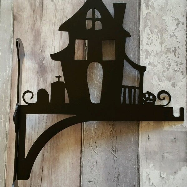 Haunted House with Graveyard and Pumpkin Heavy Duty Hanging Basket Bracket