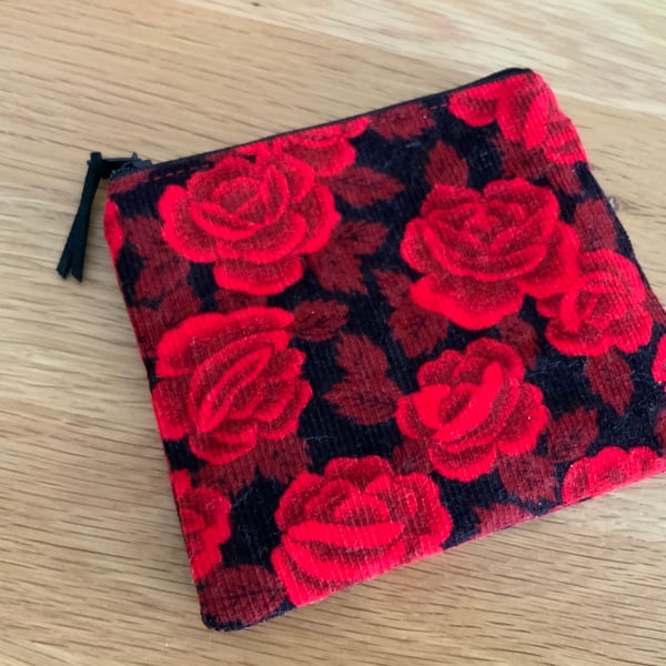 Fabric Coin Purse, Money Pouch, Zipped Purse, Purse, Card Holder, Red Rose