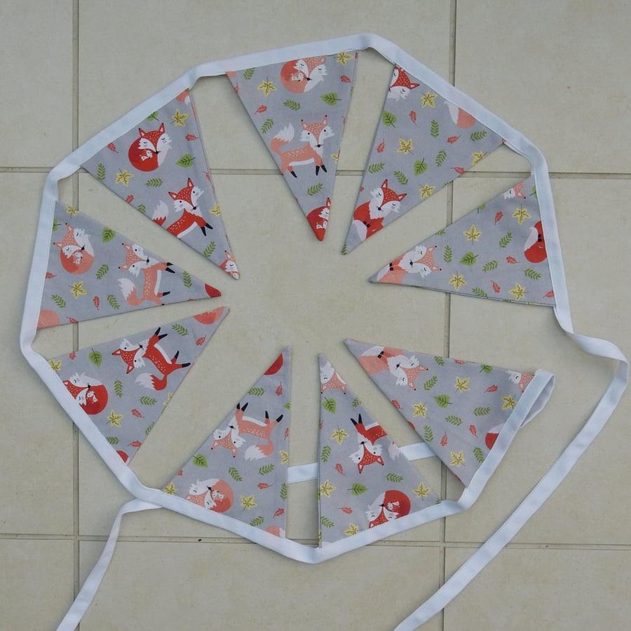 Fox themed bunting woodland leaves