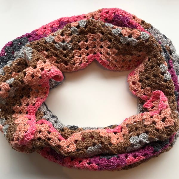 Autumn Crochet Cowl, cowl, wool cowl, autumn scarf, gift for mum, crochet cowll