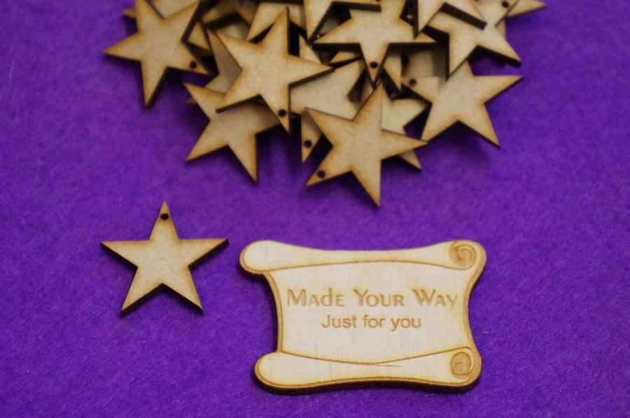 MDF Star one hole 3cm - 40 x Laser cut wooden shape