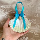 Handmade Seashell Wall Hanging – Coastal Beach Decoration with Blue Ribbon