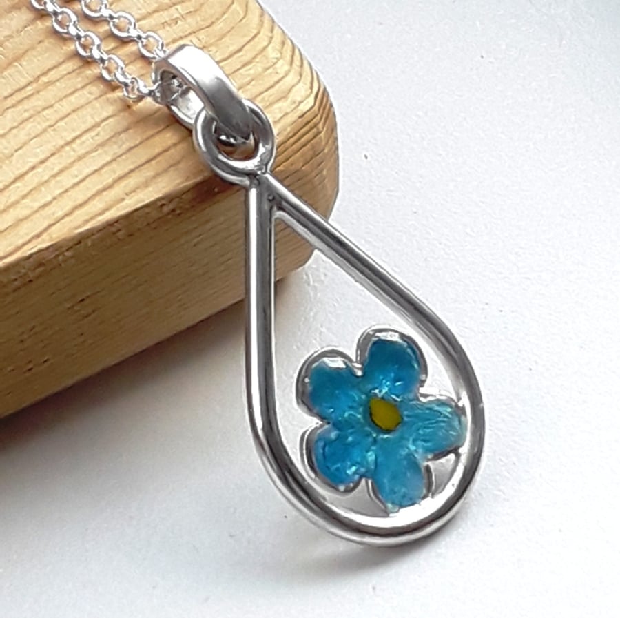 Silver forget me not on sale necklace