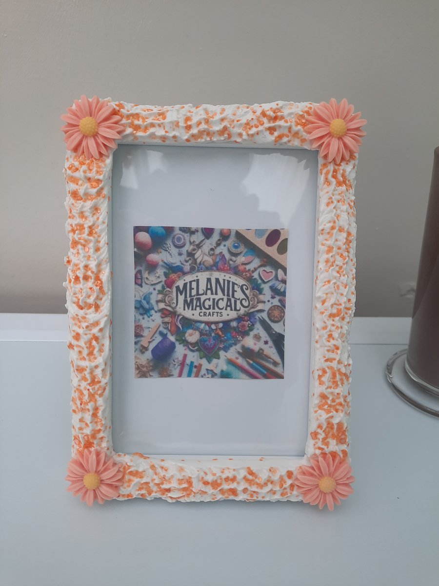 Fake cake icing floral photo frame 4" x 6"
