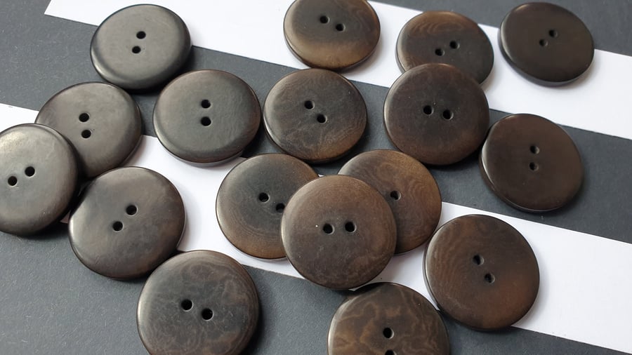 1" 25mm 40L Real Corozo Nut buttons Mocha Brown mix x 5 Buttons