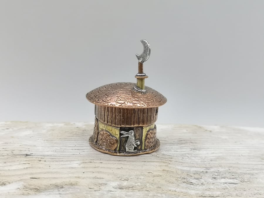 Little Hare Cottage Mixed Metal Box