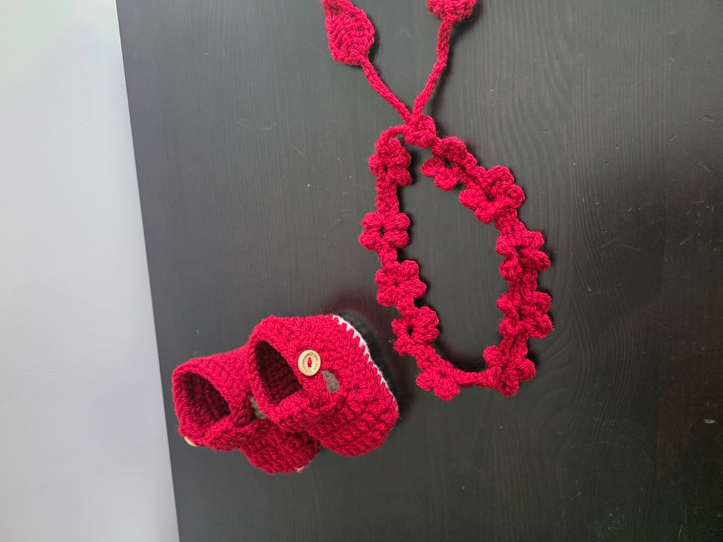 Crochet baby booties and headband 