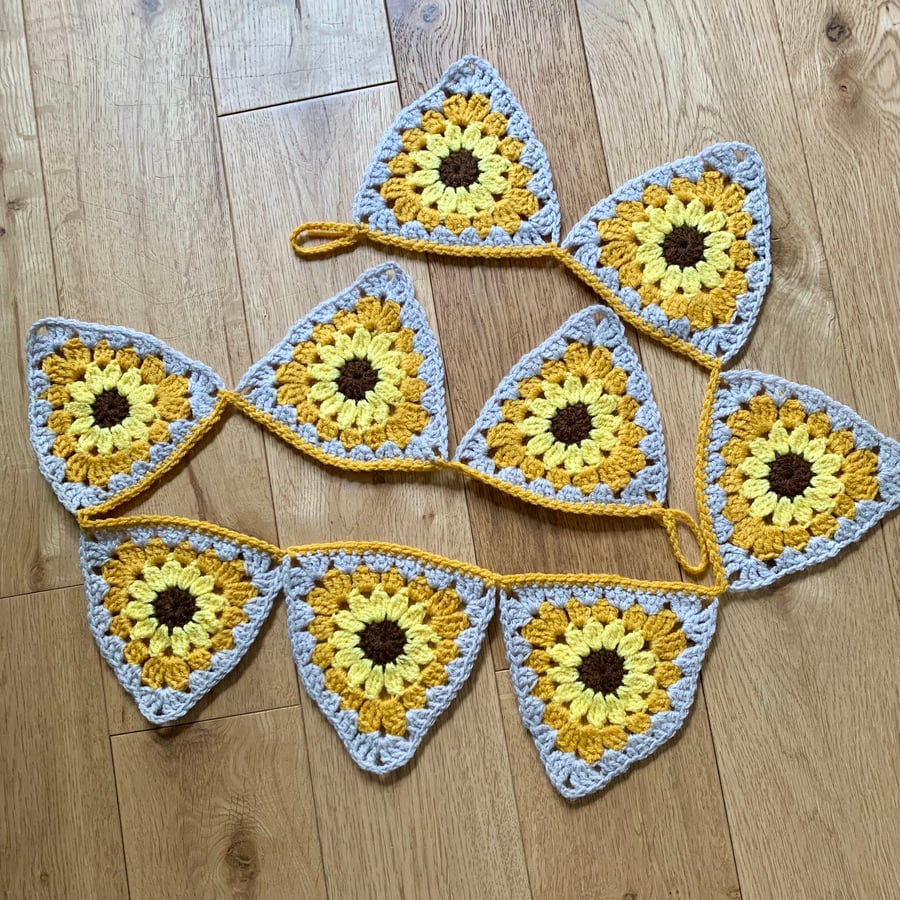 Bunting, crochet sunflower bunting 