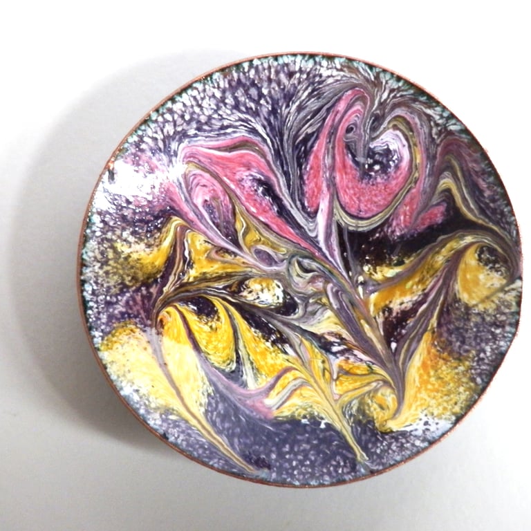 enamelled bowl - from Pink to Gold