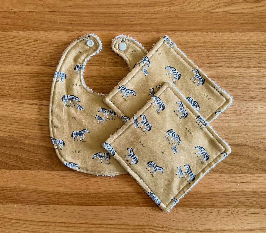 Newborn Baby Boxed Gift Set-Bib & Matching Baby Wipes Bib-Zebra Design-BGS11