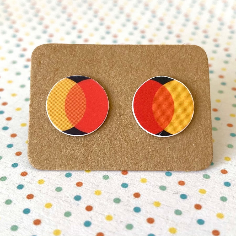 Recycled plastic red & orange overlapping circle studs