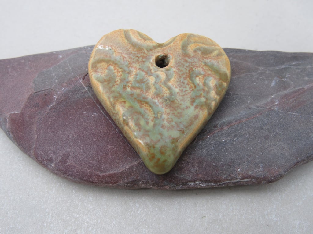 Medium Old Gold Brocade Texture Heart Shaped Ceramic Pendant
