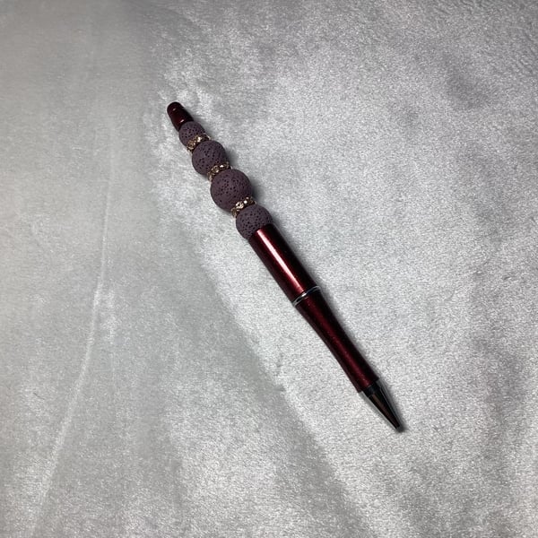 Pen, beaded pen