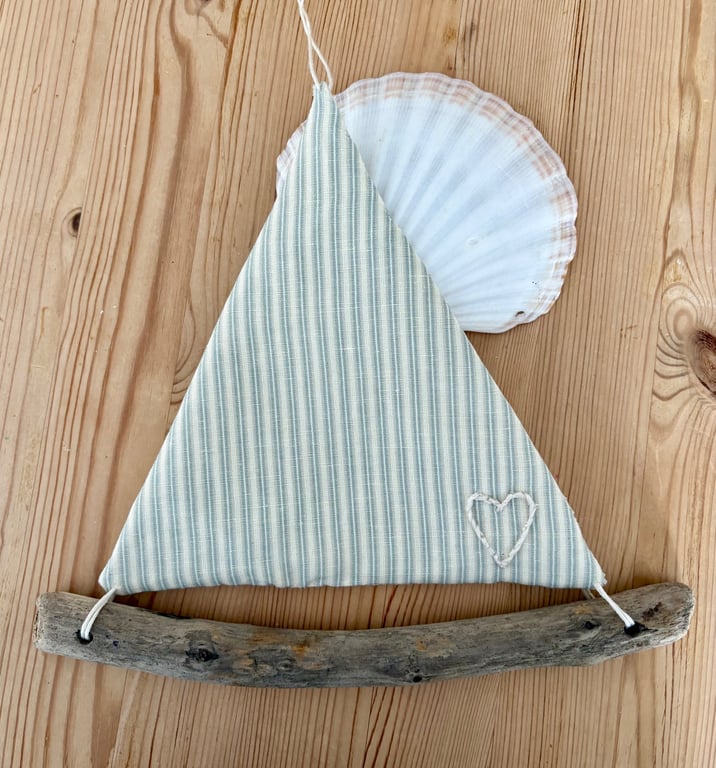 "Sail away" driftwood sail boat