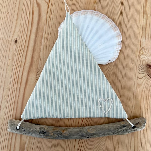 "Sail away" driftwood sail boat